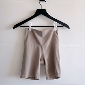 Aritzia Biker Shorts
